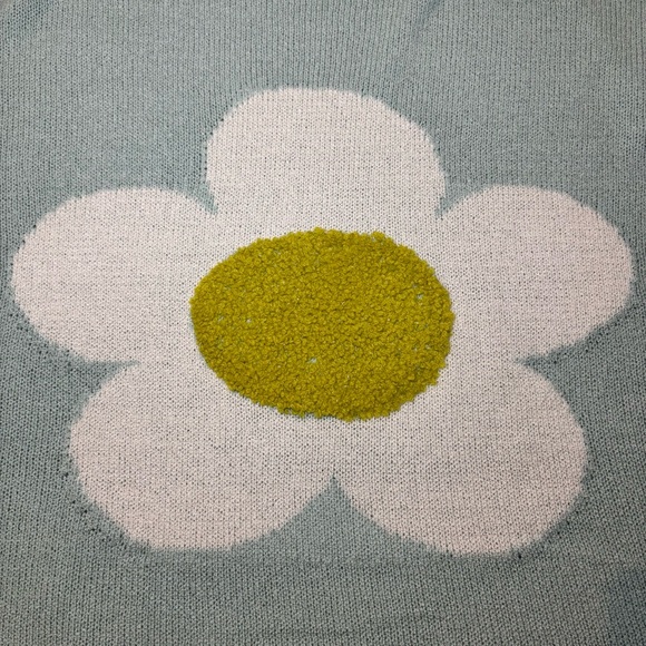 Erin Made Women’s Petal Flower Oversized Pullover Sweater One Size Mint Green - Picture 6 of 10